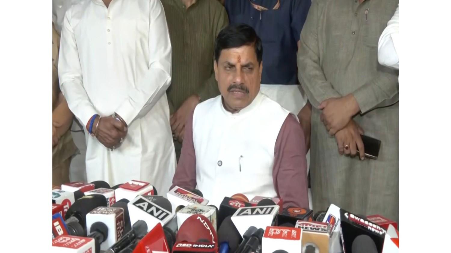 मध्य प्रदेश : सीएम मोहन यादव ने इंदौर दुर्घटना के पीड़ितों के लिए की आर्थिक सहायता की घोषणा , लापरवाह अधिकारियों के खिलाफ दिए कार्रवाई के आदेश