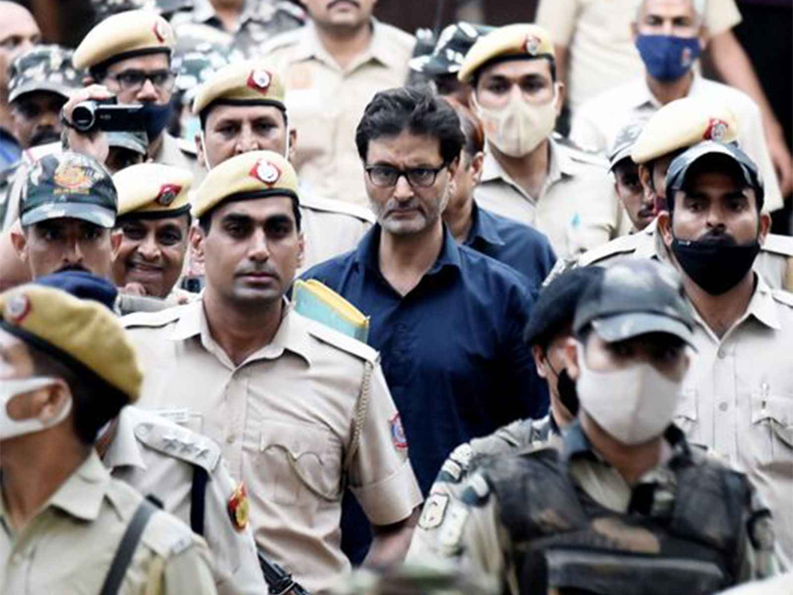 'हाफिज सईद से मुलाकात की जानकारी तत्कालीन पीएम मनमोहन सिंह को दी थी': यासीन मलिक का दावा