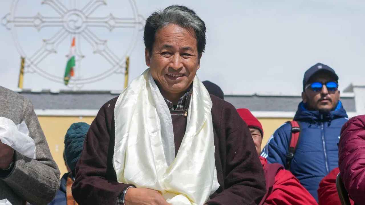 सोनम वांगचुक गिरफ्तार, लद्दाख हिंसा में गई थी चार लोगों की जान