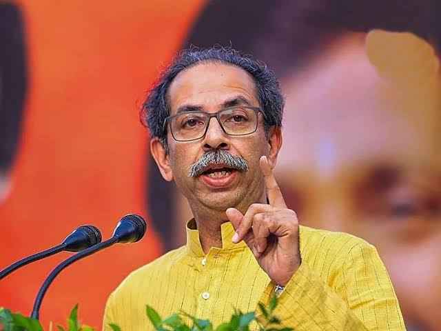वांगचुक देशद्रोही हो गए लेकिन आप पाकिस्तान से क्रिकेट खेल सकते हैं: ठाकरे का केंद्र पर वार