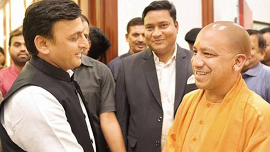 'भाजपा वाले भी देखने नहीं गए, पहली सरकार होगी जो सिनेमा हॉल में...', योगी की बायोपिक पर अखिलेश का तंज