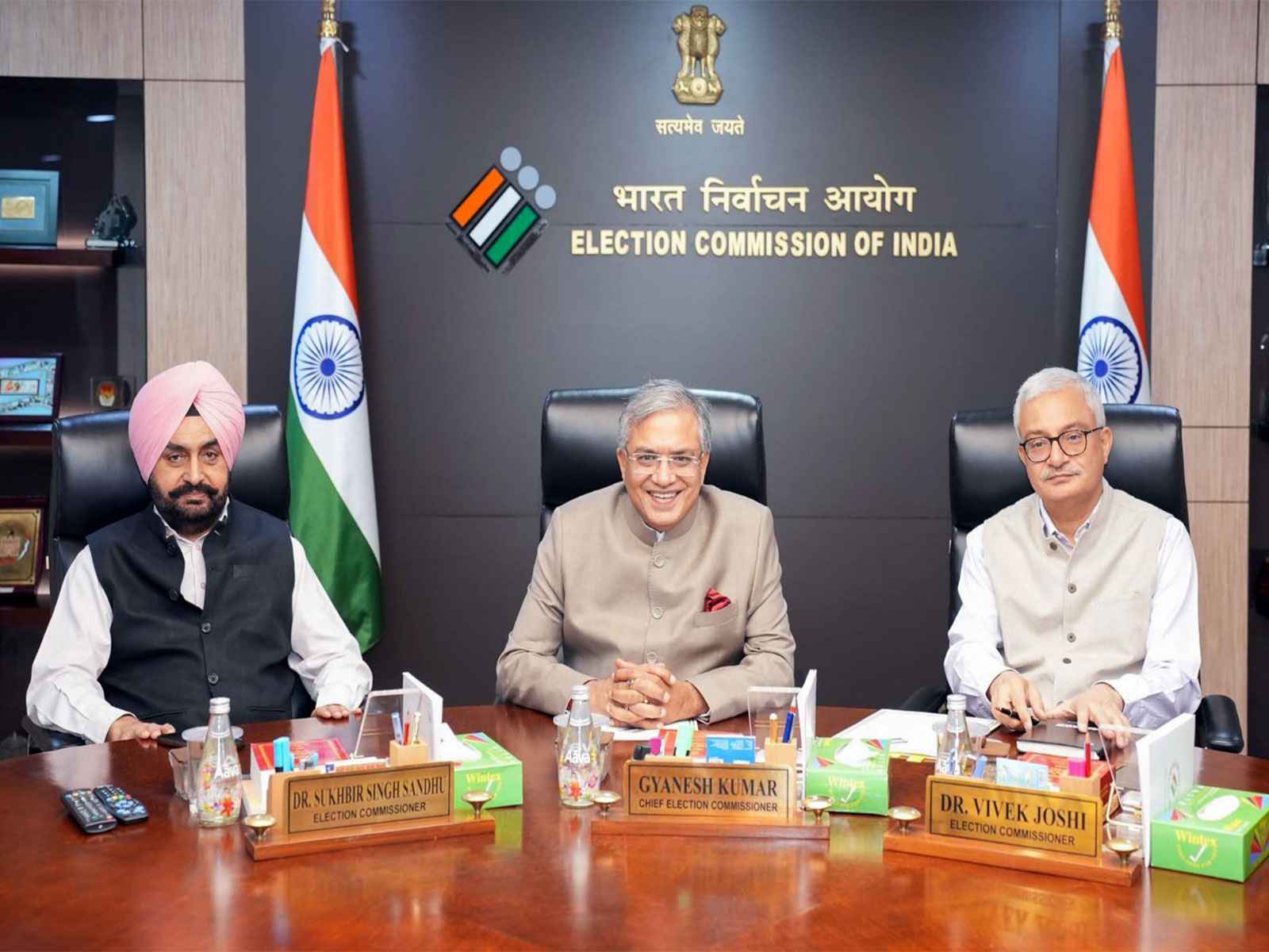 बिहार: SIR के बाद फाइनल वोटर लिस्ट जारी, 21 लाख नए वोटर जुड़े, 65 लाख नाम हटे