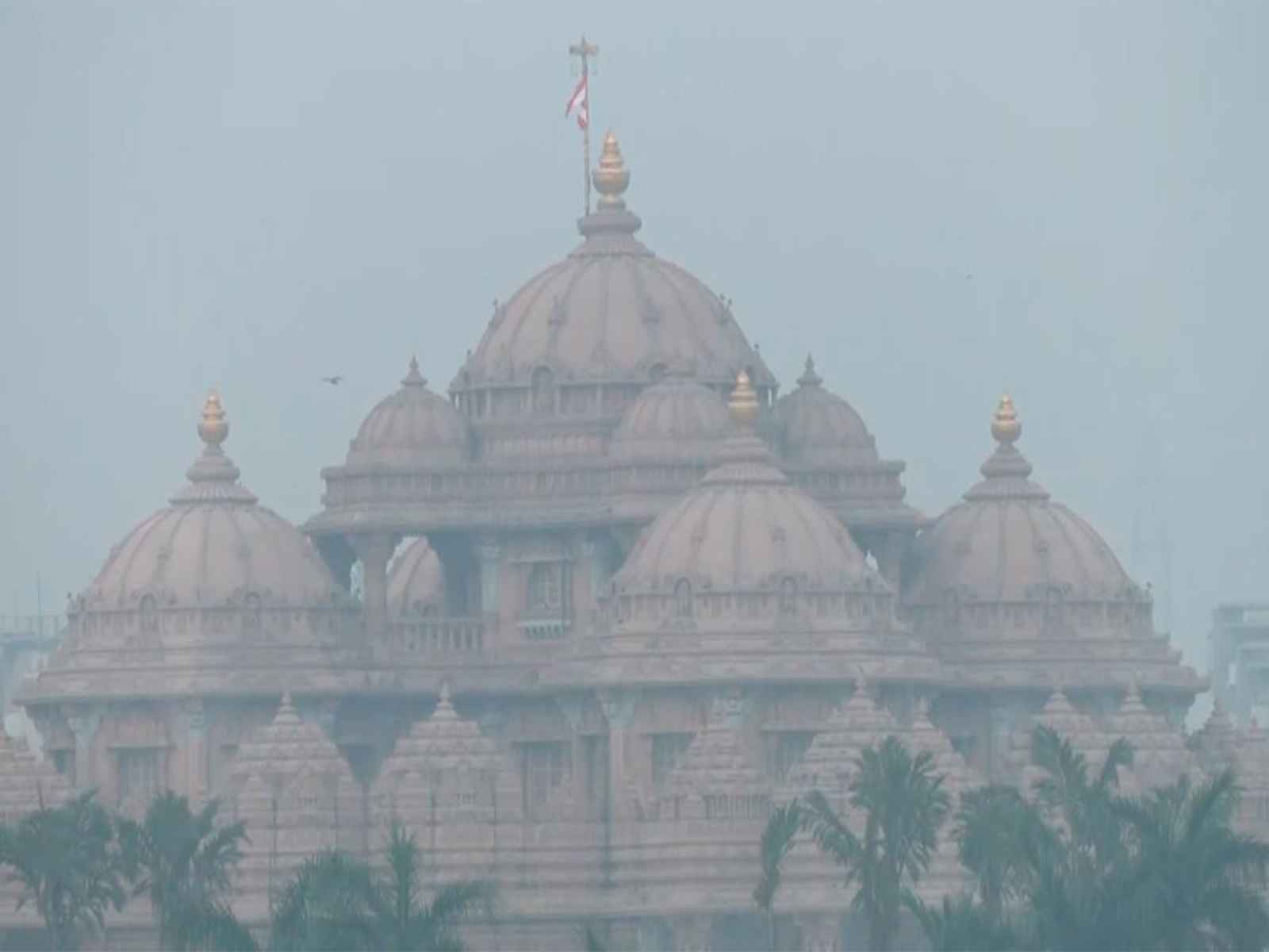 दिल्ली में हवा फिर ज़हरीली, बच्चों-बुजुर्गों के लिए बढ़ गया खतरा?
