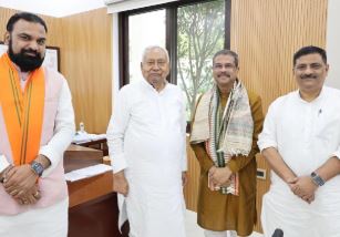 बिहार चुनाव: सीट बंटवारे पर मतभेद के कारण ‘इंडिया’ गठबंधन के घटक दल 11 सीट पर आमने-सामने