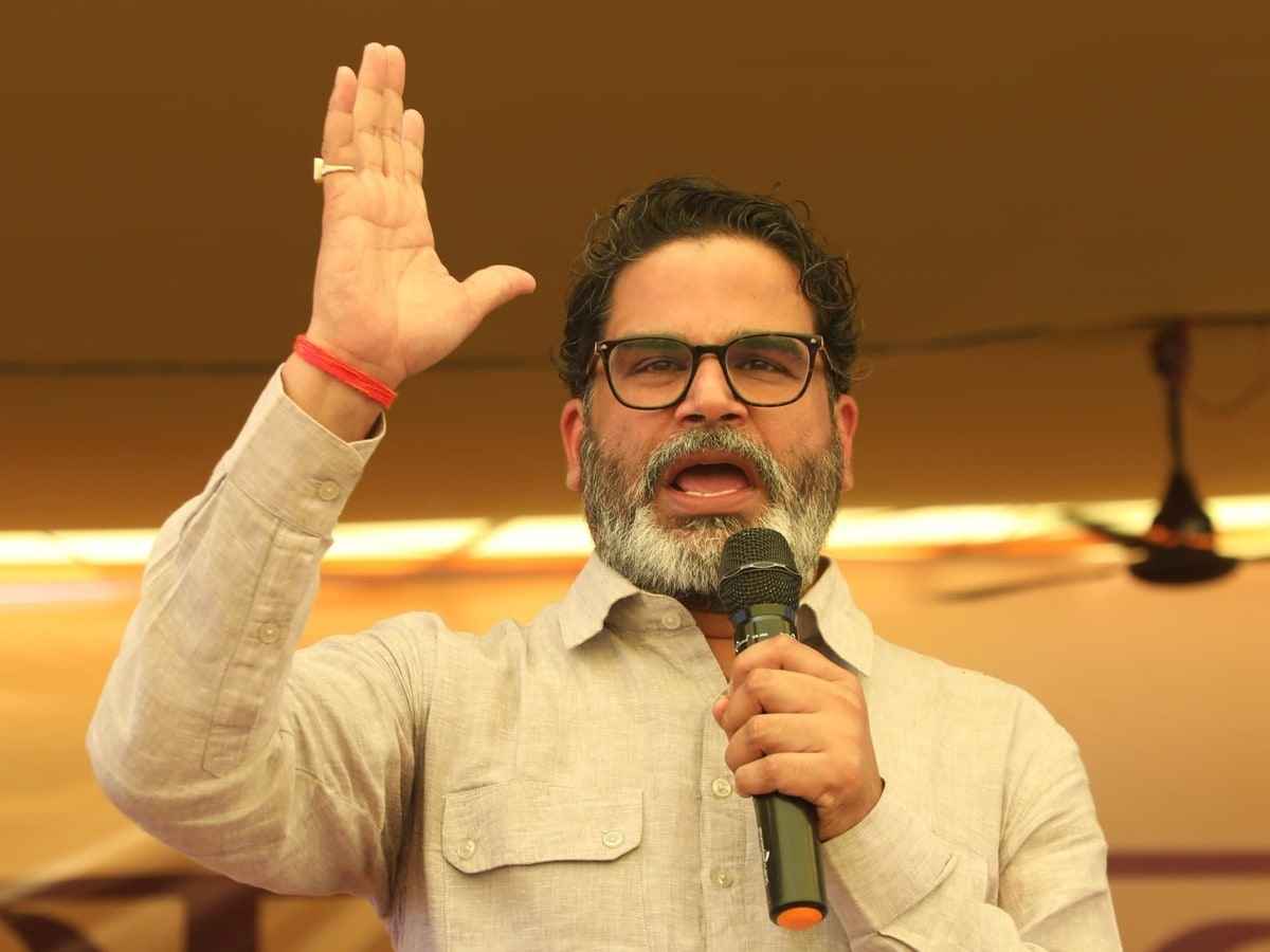 बिहार में लड़ाई एनडीए और जन सुराज के बीच, महागठबंधन तीसरे स्थान पर: प्रशांत किशोर का दावा