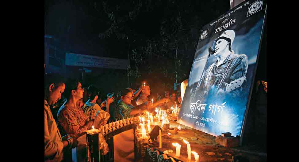 असमः शोक के बहाने शरारत