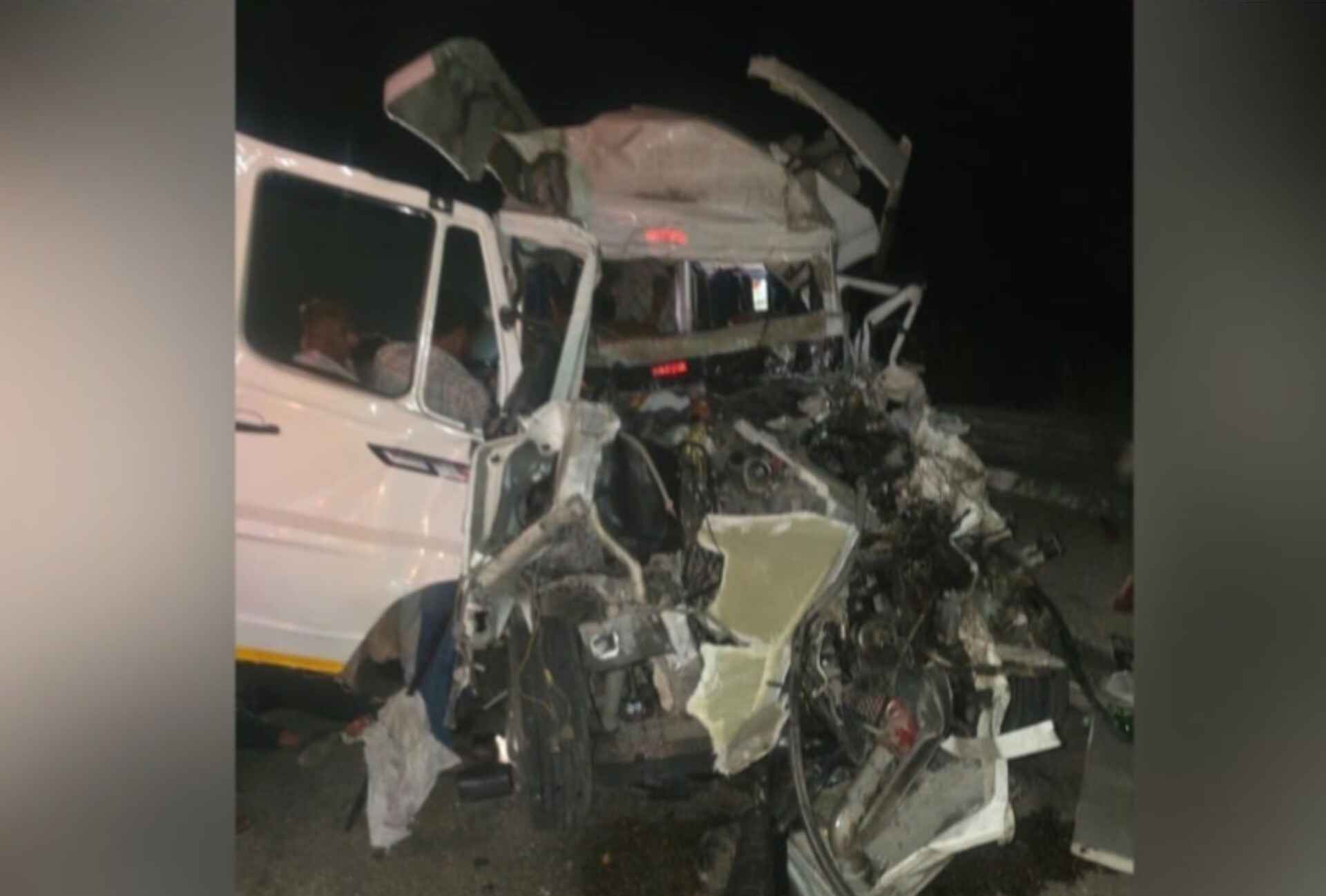 राजस्थान के फलौदी में हादसा, ट्रक-ट्रैवलर की टक्कर में 15 लोगों की मौत; पीएम मोदी ने किया मुआवजे का ऐलान