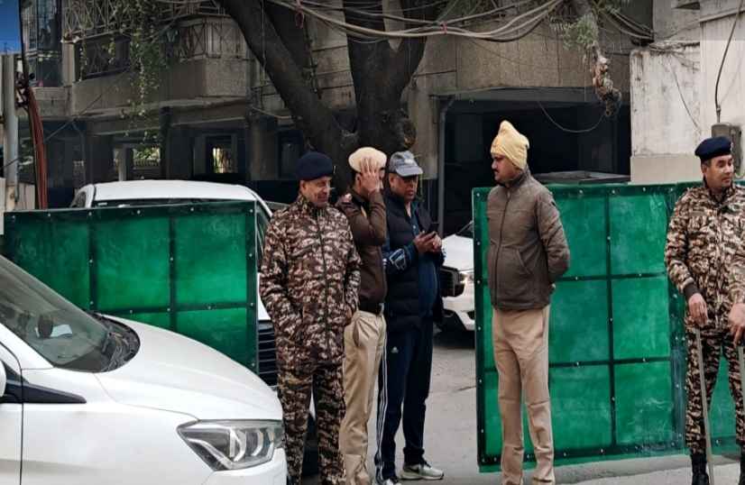 दिल्ली ब्लास्ट जांच: ED ने अल फलाह यूनिवर्सिटी ऑफिस समेत 25 जगहों पर छापे मारे