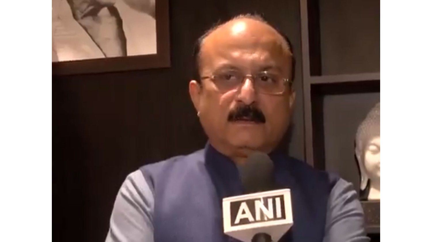 बढ़ते वायु प्रदूषण के बीच दिल्ली सरकार ने स्कूलों में बाहरी गतिविधियों पर रोक लगाई