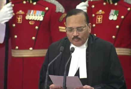 छोटे शहर के वकील से लेकर न्यायपालिका के शिखर तक, 53वें सीजेआई सूर्यकांत ने कई अहम फैसले सुनाए हैं