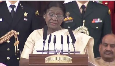 औपनिवेशिक मानसिकता त्यागने, राष्ट्रवादी सोच अपनाने के लिए मार्गदर्शक दस्तावेज है संविधान: संविधान दिवस पर बोलीं राष्ट्रपति मुर्मू