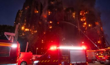 हांगकांग अग्निकांड: मृतक संख्या 94 हुई, दूसरे दिन भी आग बुझाने का काम जारी