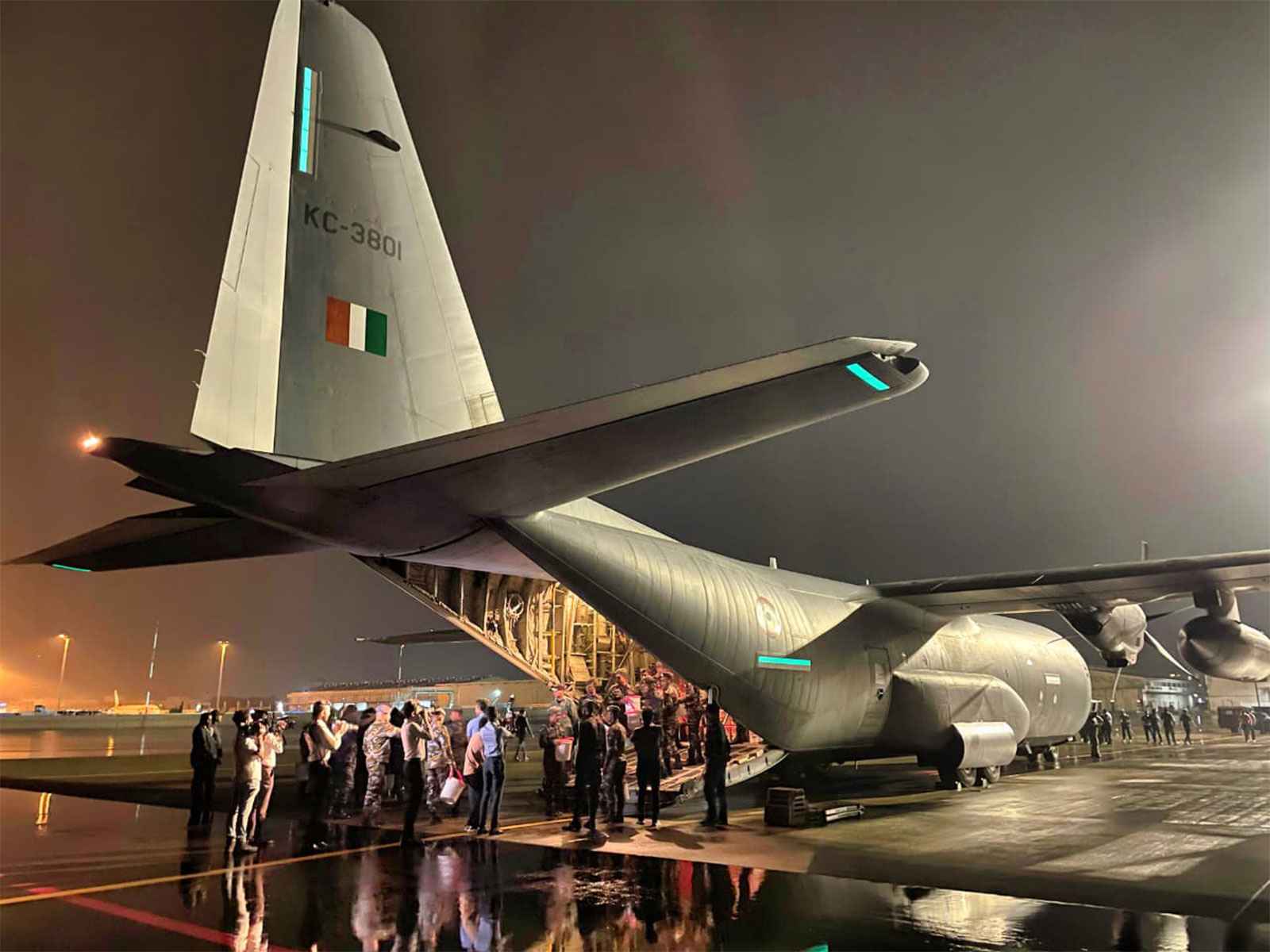 श्रीलंका में 'दित्वाह' चक्रवात से भारी तबाही, भारत ने शुरू किया ऑपरेशन सागर बंधु, अबतक भेजी इतनी मदद