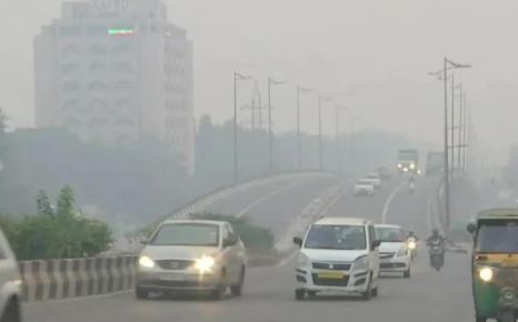 राजधानी दिल्ली की वायु गुणवत्ता में हुआ थोड़ा सुधार, एक्यूआई 'बेहद खराब' से 'खराब' श्रेणी में पहुंची