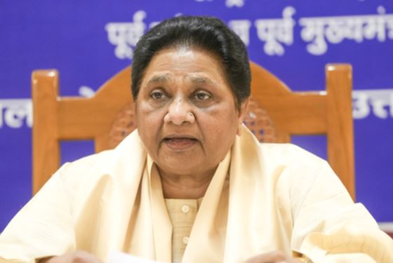 विशेष अवसरों पर समाज सुधारकों के स्मारकों पर नहीं जाएंगी बसपा प्रमुख मायावती
