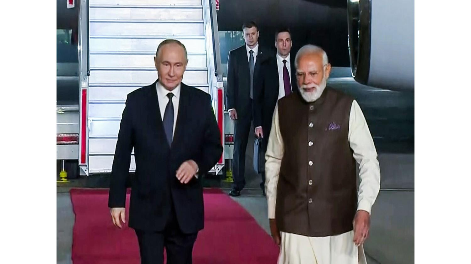 पुतिन की यात्रा के दौरान भारत, रूस के बीच  रक्षा परियोजनाओं पर चर्चा होने की संभावना