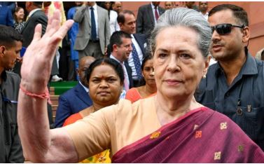 मनरेगा का खत्म होना सामूहिक नैतिक विफलता, अधिकारों की रक्षा के लिए एकजुट होना होगा: सोनिया गांधी