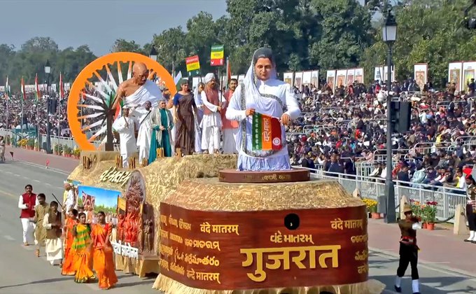 गुजरात की झाँकी ने लगातार चौथे वर्ष ‘पॉपुलर चॉइस अवॉर्ड’ श्रेणी में प्रथम स्थान प्राप्त कर रचा इतिहास
