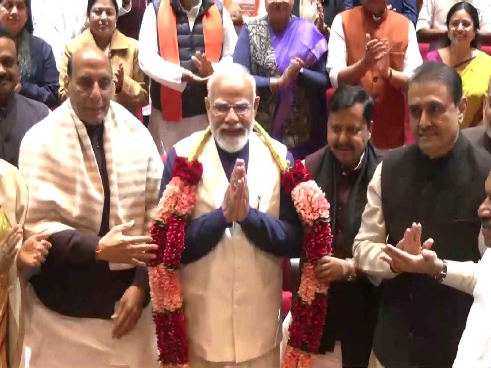 भारत-अमेरिका डील पर NDA सांसदों ने मोदी को दी बधाई, पीएम बोले- '25 साल की दिशा होगी तय...'