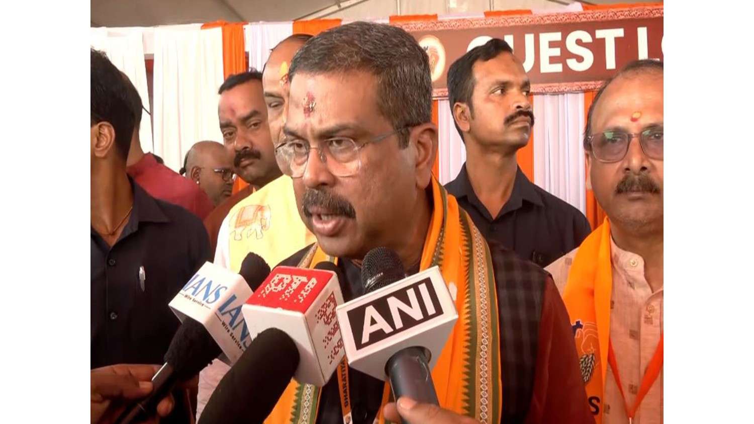 केंद्रीय मंत्री धर्मेंद्र प्रधान ने की  