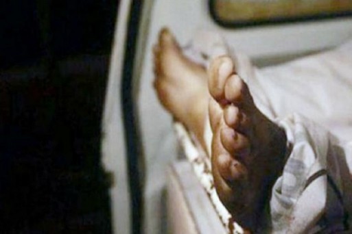 बाराबंकी में जहरीली शराब पीने से 12 लोगों की मौत, जिला आबकारी अधिकारी समेत 10 निलंबित