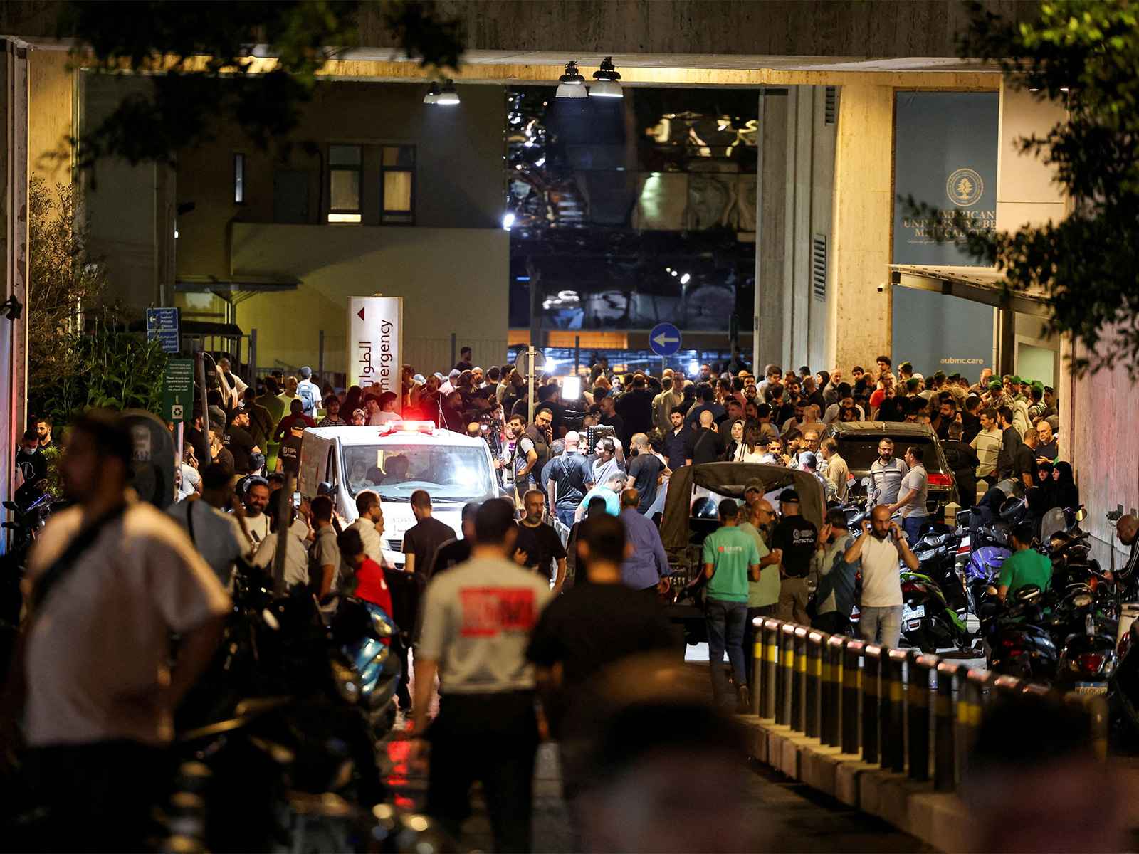 मध्य पूर्व में बढ़ता तनाव: लेबनान में हेल्थ सेंटर पर हमले में 14 स्वास्थ्यकर्मियों की मौत