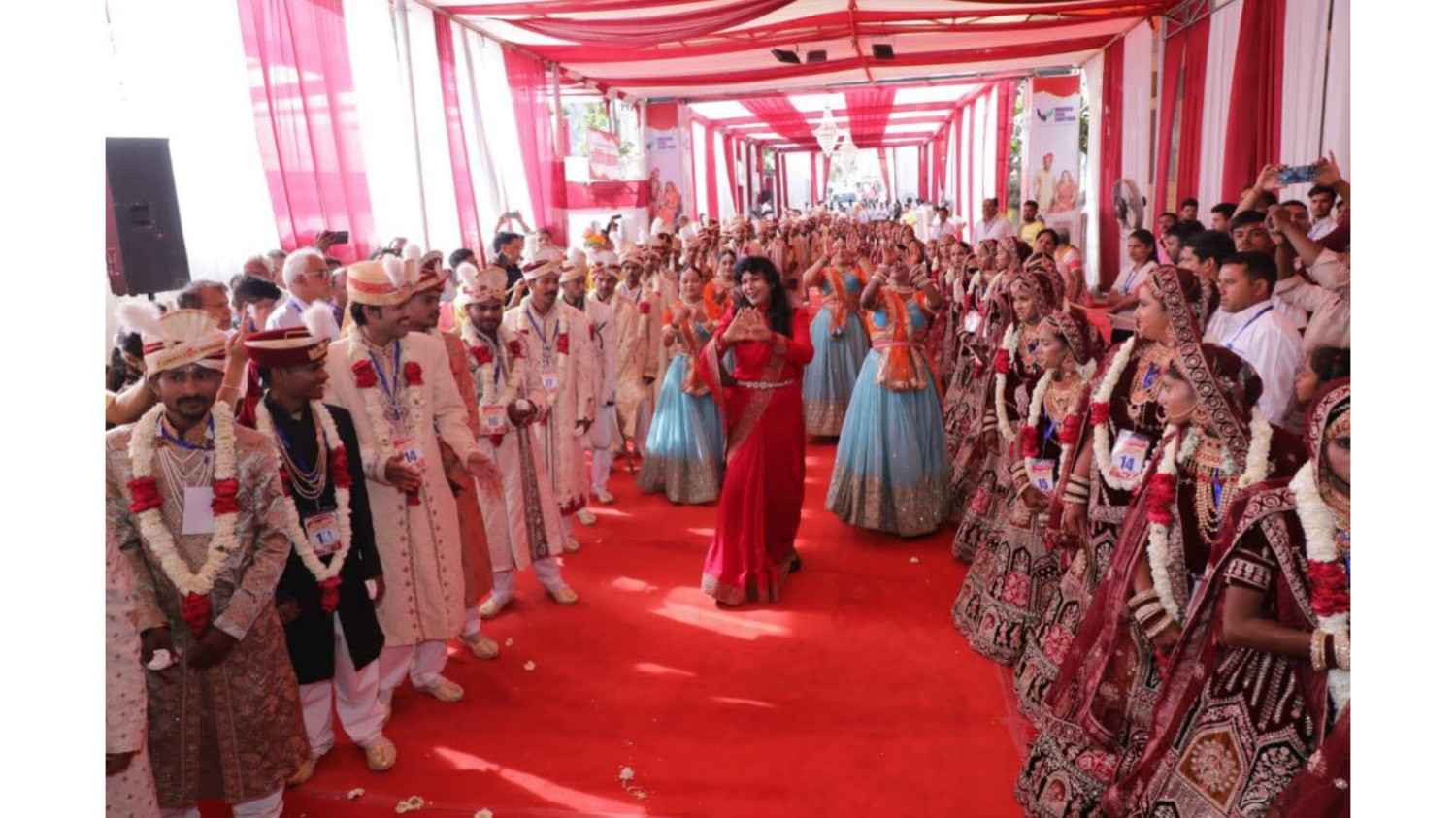 नारायण सेवा संस्थान में 45वां दिव्यांग-निर्धन सामूहिक विवाह समारोह आयोजित किया गया