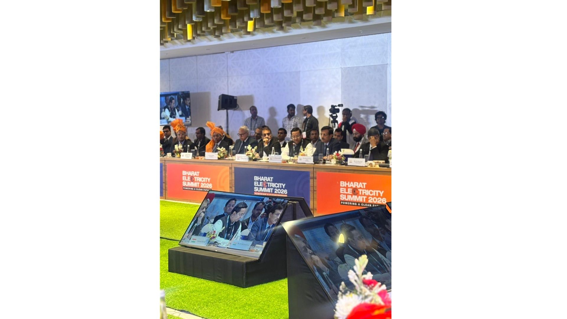 भारत इलेक्ट्रिसिटी समिट में इंडिया-अफ्रीका स्ट्रेटेजिक पार्टनरशिप बैठक हुई