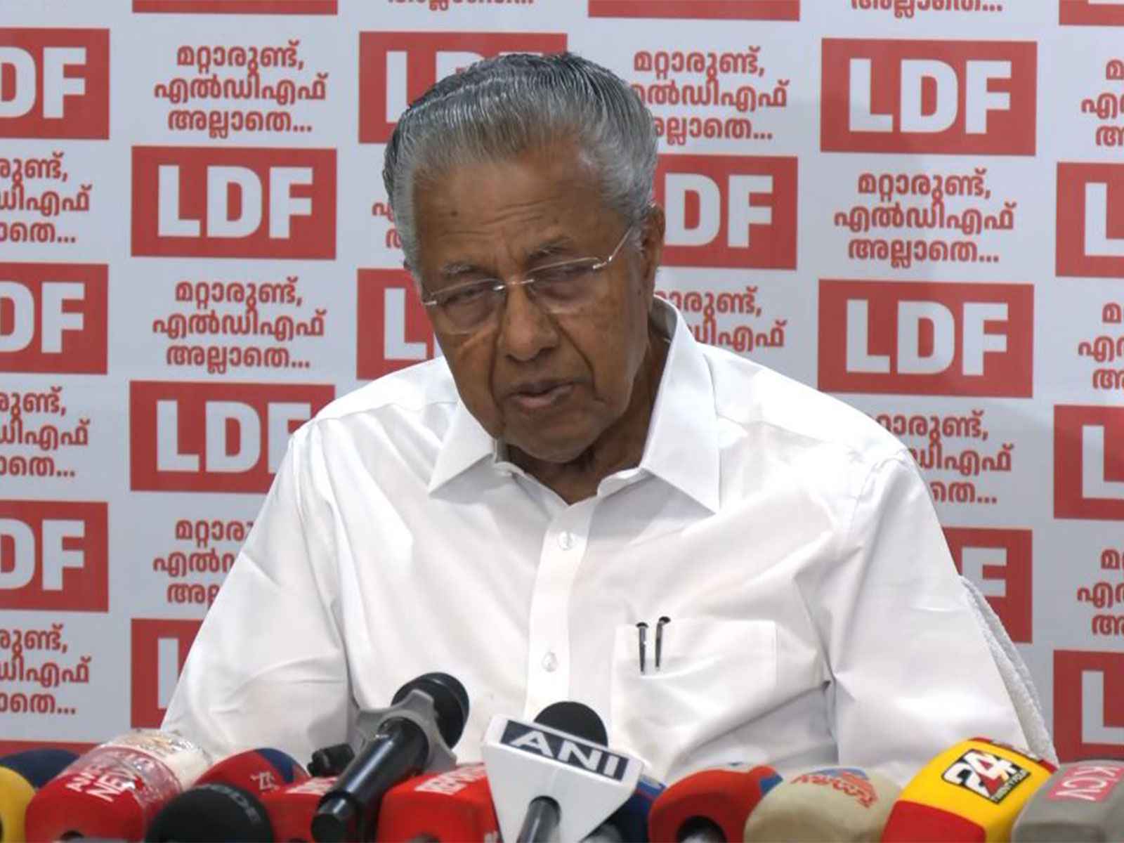 केरल में सियासी पारा बढ़ा, विजयन ने राहुल गांधी और कांग्रेस को बताया BJP की 'बी-टीम'