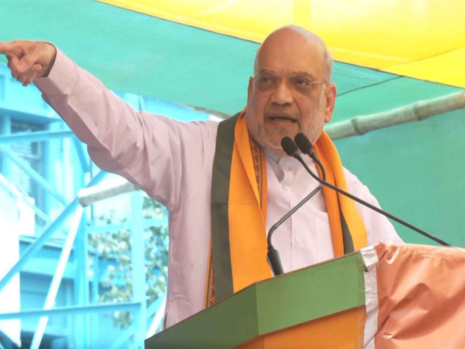 'डरिए मत, TMC को उखाड़ फेंकिए': अमित शाह ने बंगाल में भरी हुंकार