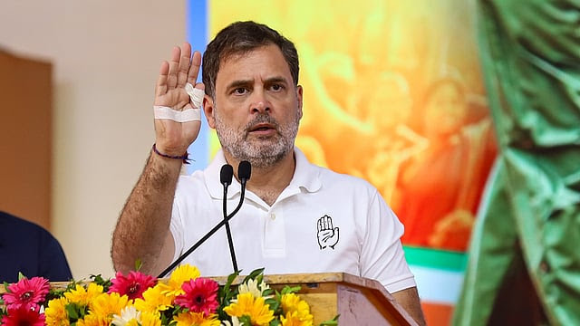 'BJP तमिलनाडु को कभी कंट्रोल नहीं कर पाएगी', राहुल गांधी ने AIADMK पर भी कसा तंज