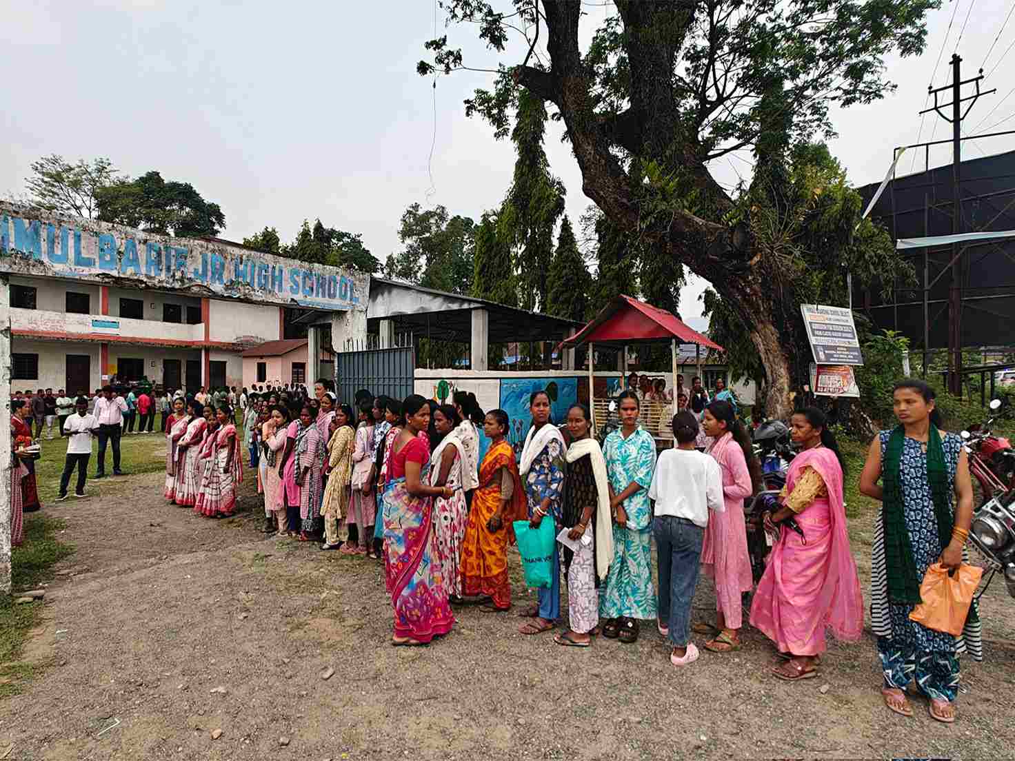 बंगाल-तमिलनाडु में मतदान जारी: सुबह 9 बजे तक 18% के पार वोटिंग, कई जिलों में तेज रफ्तार