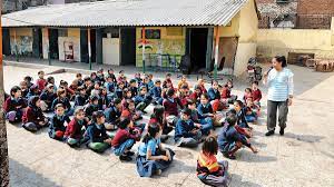 दिल्ली के नारायणा में गैस रिसाव के कारण एमसीडी स्कूल के 28 छात्र बीमार, घटना की जांच के दिए निर्देश