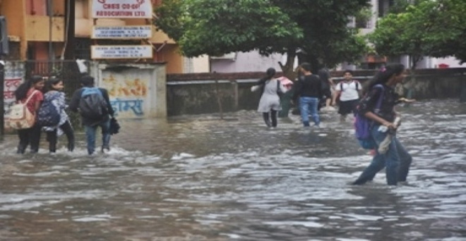 महाराष्ट्र में बाढ़ प्रभावित कोल्हापुर, सांगली में जनजीवन धीरे-धीरे हो रहा है सामान्य