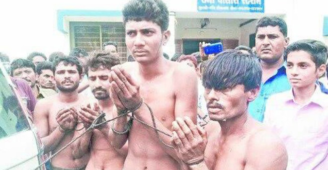 गो हत्‍या पर पिटाई : गुजरात में 15000 दलित बौद्ध धर्म अपनाने को तैयार