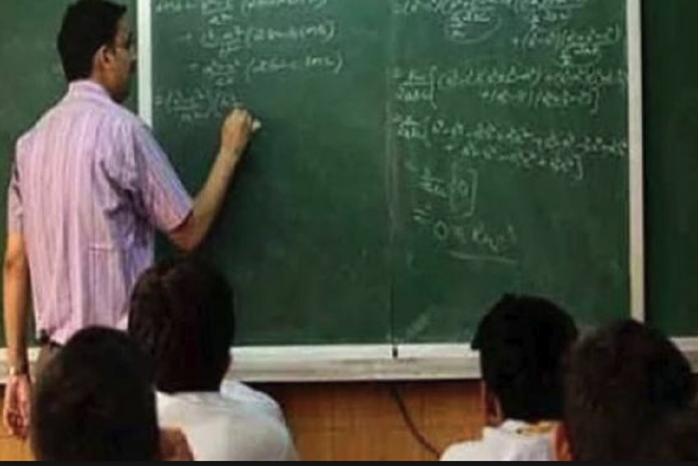 यूपी में डेढ़ माह में होगी 69 हजार शिक्षकों की भर्ती