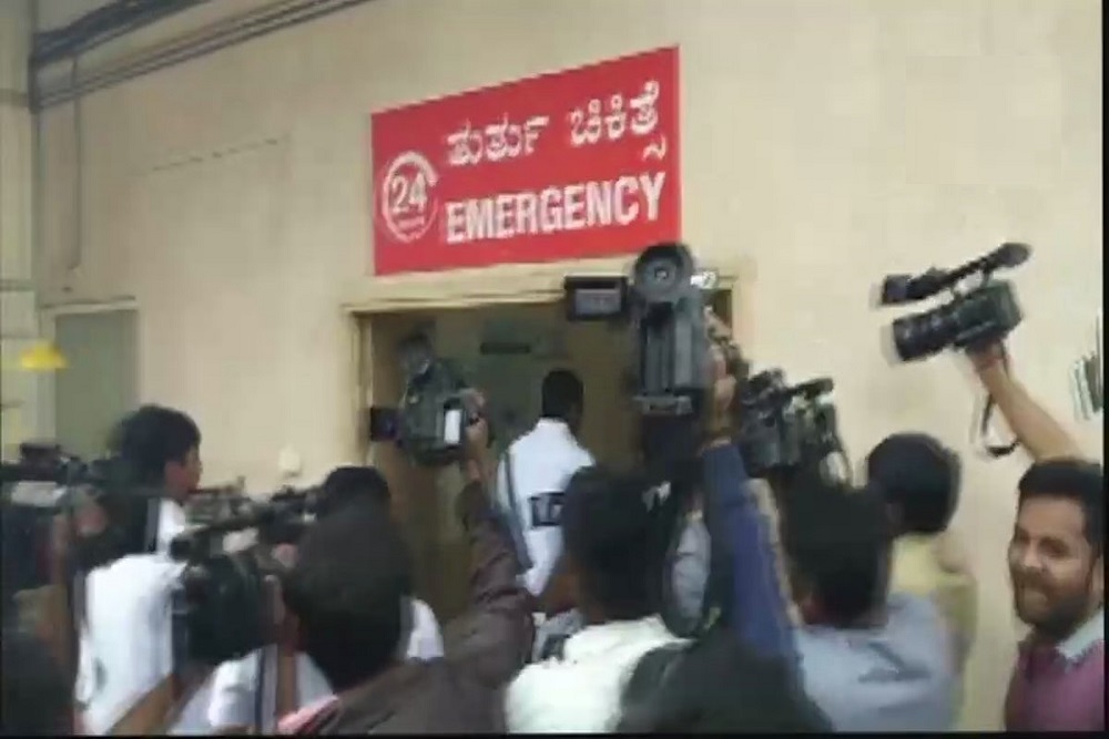 कर्नाटक: कांग्रेस विधायक अस्पताल में भर्ती, मंत्री बोले- यह दोस्तों के बीच झगड़ा