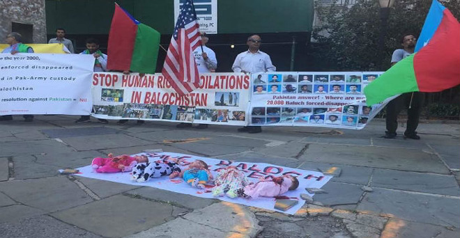 संयुक्त राष्ट्र के बाहर बलूच कार्यकर्ताओं ने किया पाकिस्तान के खिलाफ प्रदर्शन