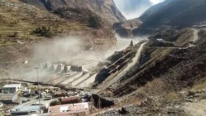 चमोली ग्लेशियर: ऋषिकेश गंगा प्रोजेक्ट को भारी नुकसान, 150 लोगों के मरने की आशंका, तपोवन में मिले 3 शव;  यूपी में अलर्ट