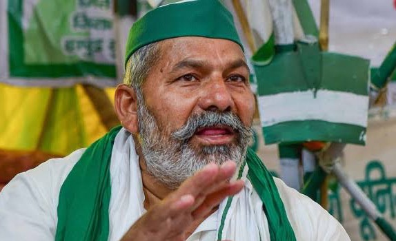 लखीमपुर खीरी हिंसा: राकेश टिकैत की मांग- राज्य मंत्री अजय मिश्रा को करें बर्खास्त, उनके बेटे की हो गिरफ्तारी
