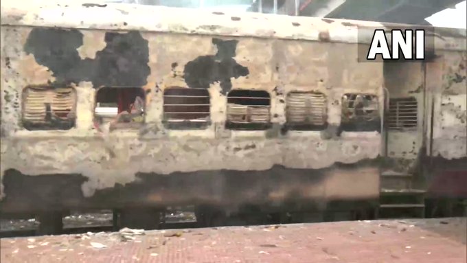 देश में 'अग्निपथ' के खिलाफ बवालः तीसरे दिन सिकंद्राबाद में गोलीबारी में एक की मौत; लखीसराय में फूंकी ट्रेन
