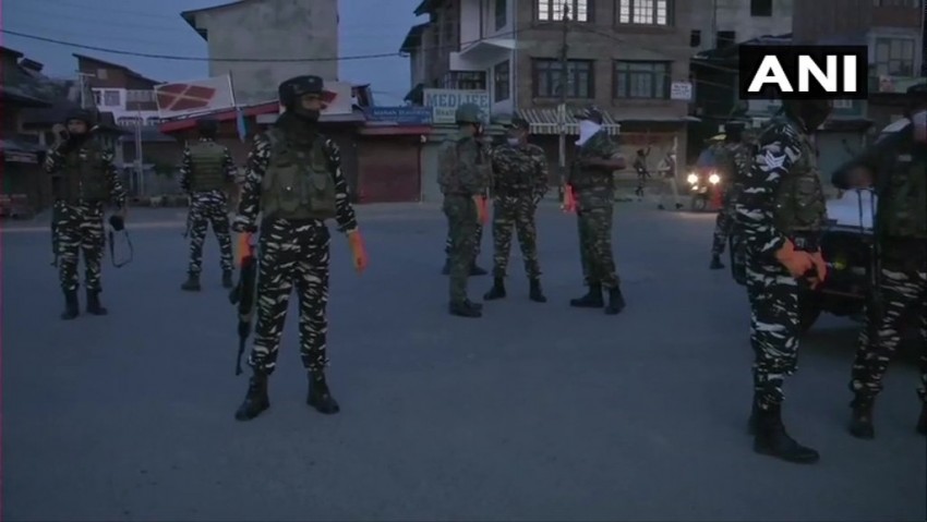 श्रीनगर के नवाकदल में मुठभेड़ में दो  आतंकी ढेर,  सुरक्षाबलों ने चलाया सर्च ऑपरेशन