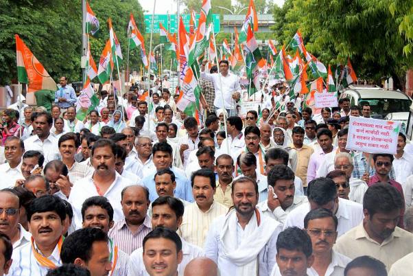 झारखंड: अब कांग्रेस में ''अधिकारियों'' के खिलाफ असंतोष, सरकार में होने के बावजूद नहीं सुन रहे 