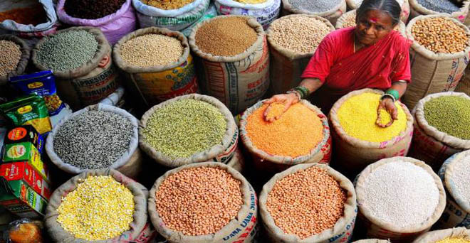 आयात घटा लेकिन किसान एमएसपी से 1,500 रुपये नीचे बेच रहे हैं दालें