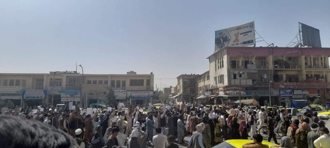काबूल- अफगानियों के 'पाकिस्तान विरोधी रैली' पर तालिबान की फायरिंग, दर्जनों महिलाएं घायल, पत्रकारों को भी किया गिरफ्तार