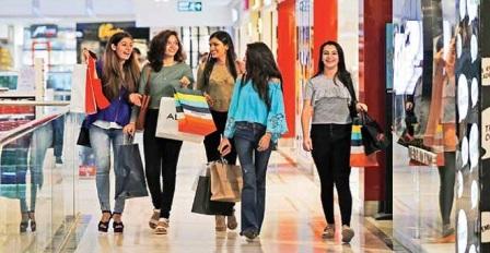 प्री GST सेल: शॉपिंग का ऐसा मौका और कहां मिलेगा, ये रही सस्ते सामान की लिस्ट