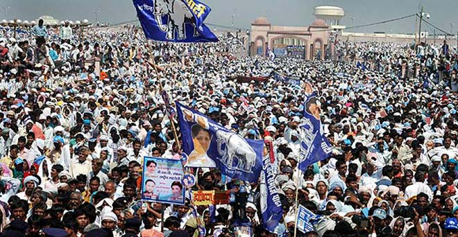 माया का प्रहार, पीएम मोदी ने यूपी की जनता से झूठे वादे किए