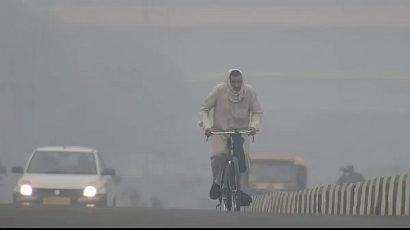 दिल्ली वायु गुणवत्ता: राष्ट्रीय राजधानी के कुछ हिस्सों का AQI 'गंभीर' श्रेणी में पहुंचा, पिछले दो वर्षों की तुलना में सबसे खराब