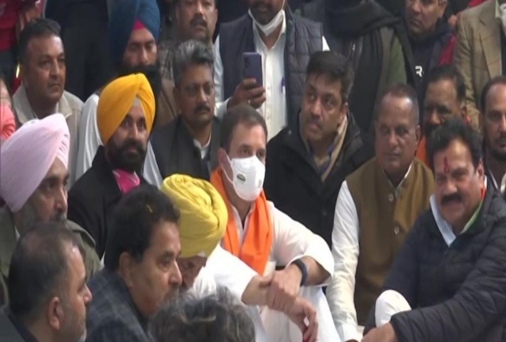 चुनाव : राहुल का पंजाब दौरा, अमृतसर की  बैठक में शामिल नहीं हुए ये सांसद, लगए जा रहे कयास