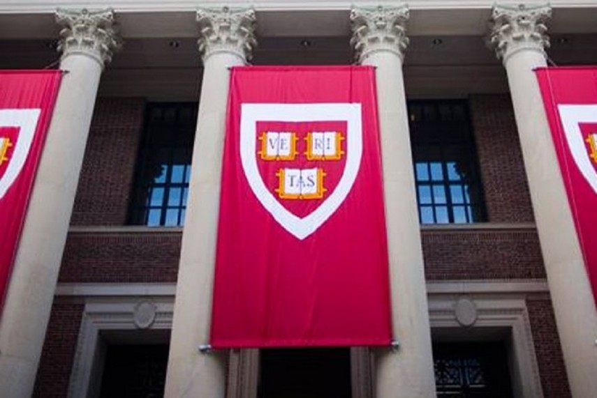 विदेशी स्‍टूडेंट वीजा मामले में ट्रंप प्रशासन के आदेश के खिलाफ अदालत पहुंचे हार्वर्ड और एमआईटी